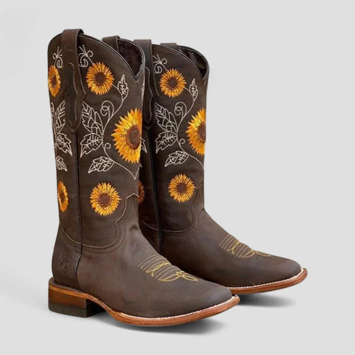 Women's low-heeled cowboy boots with floral embroidery, for fall, Western style