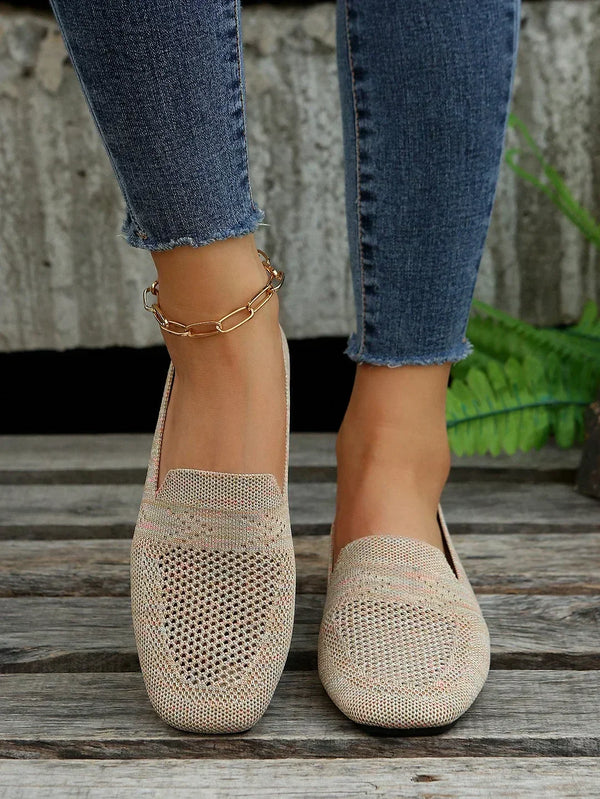 Dina - Ballerine confortable et élégante pour femmes avec semelle intérieure extra-support pour une expérience de port légère et aérée.