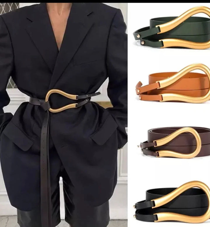 Manteau court pour femme à manches longues avec une allure raffinée
