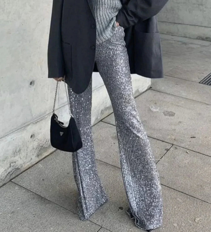 Manteau court pour femme à manches longues avec une allure raffinée