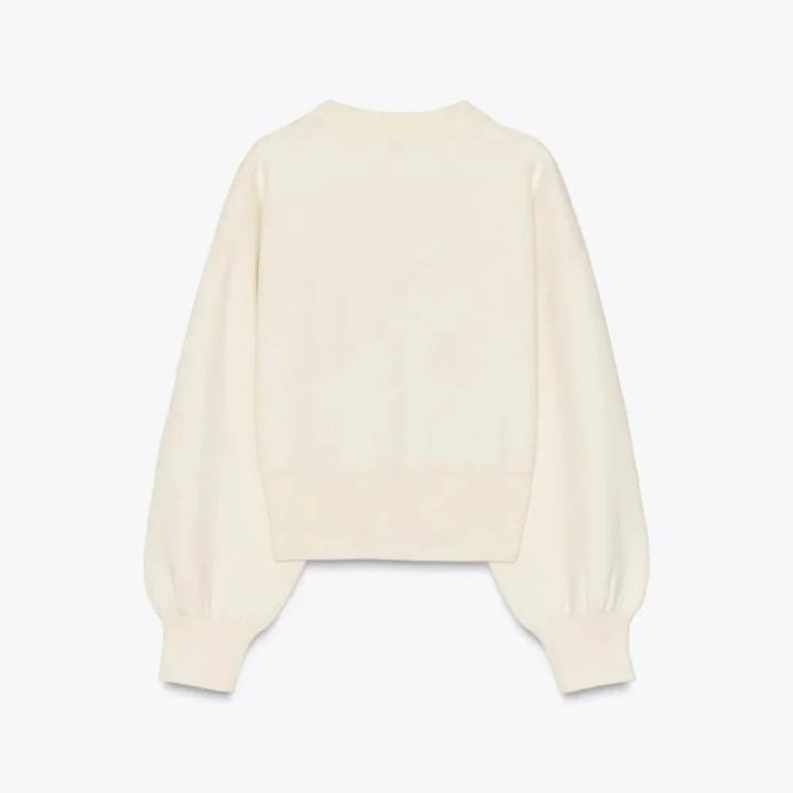 Women’s soft-knit turtleneck sweater, an elegant and timeless style for autumn