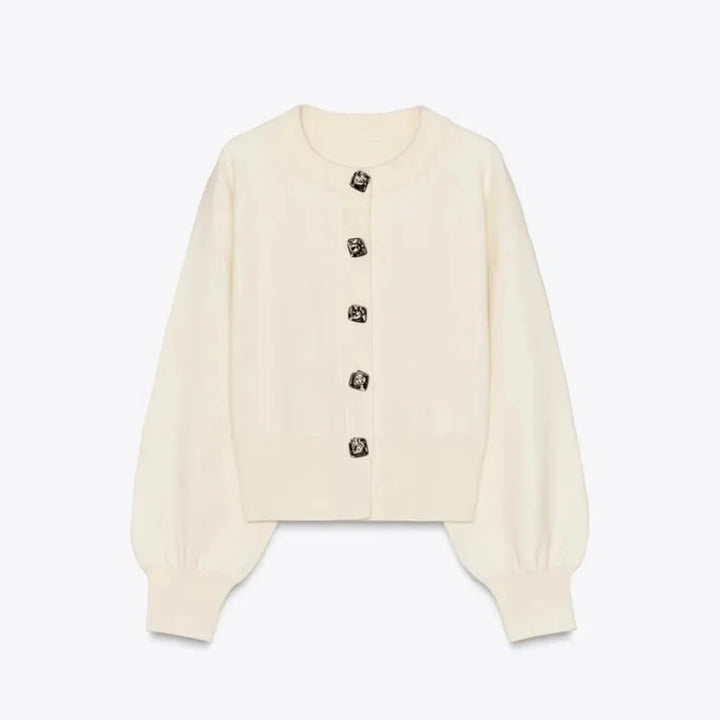 Women’s soft-knit turtleneck sweater, an elegant and timeless style for autumn