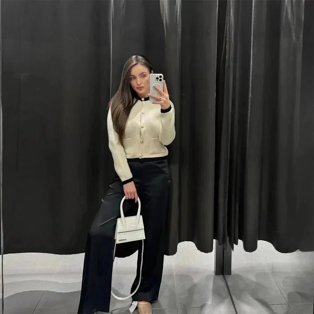 Cardigan femme en maille de laine à boutons, coupe confortable et décontractée pour l’automne