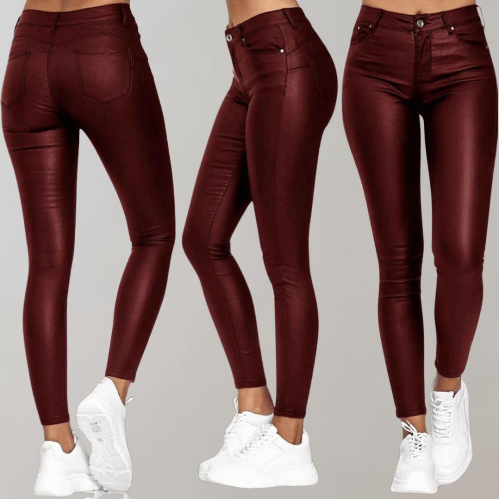 https://cdn.shopify.com/s/files/1/0998/9200/3147/files/comfort-fit-pants-luxura-black-s-state_of_style-6.jpg?v=1766665906