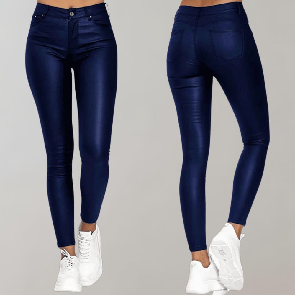 https://cdn.shopify.com/s/files/1/0998/9200/3147/files/comfort-fit-pants-luxura-blue-s-state_of_style-3.jpg?v=1766665906