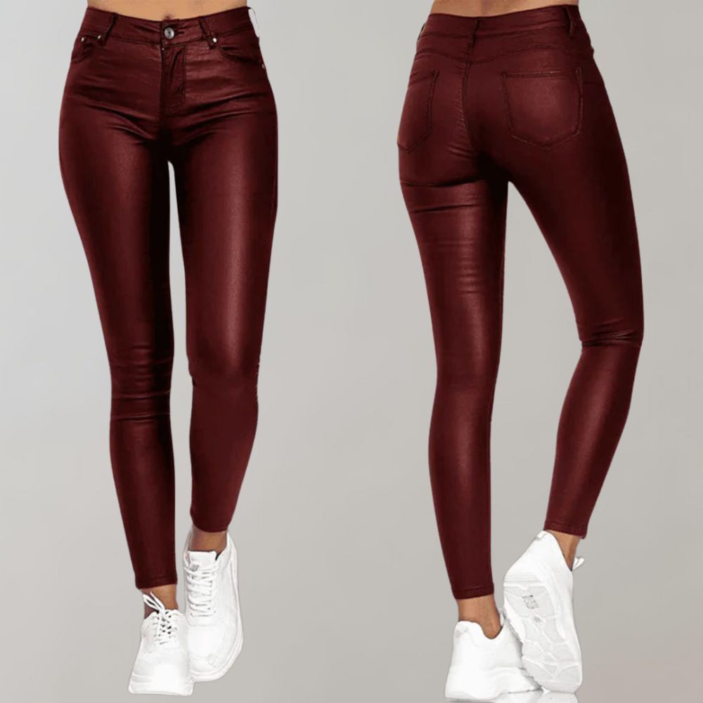 https://cdn.shopify.com/s/files/1/0998/9200/3147/files/comfort-fit-pants-luxura-red-s-state_of_style-5.jpg?v=1766665906