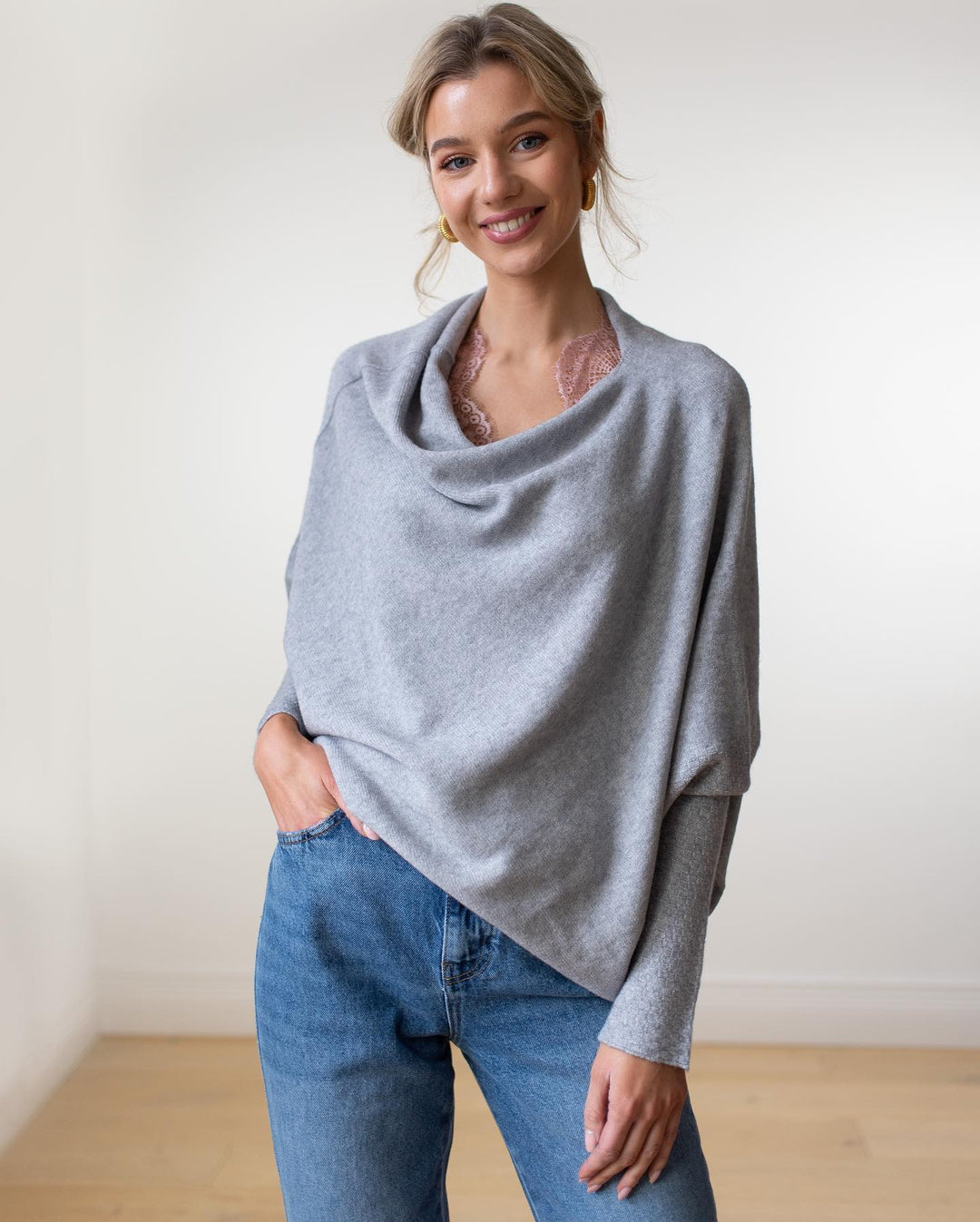 Pull en mélange de cachemire pour femme col asymétrique maille élégante pour l’automne