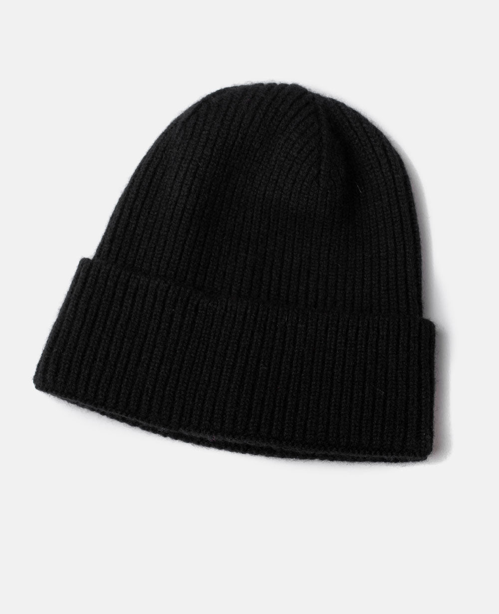 “Lille” black cashmere beanie
