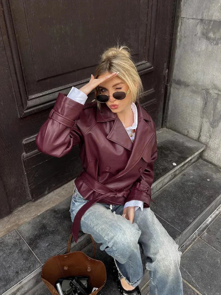 Manteau court pour femme style trench avec ceinture élégant pour l’automne et la mi-saison