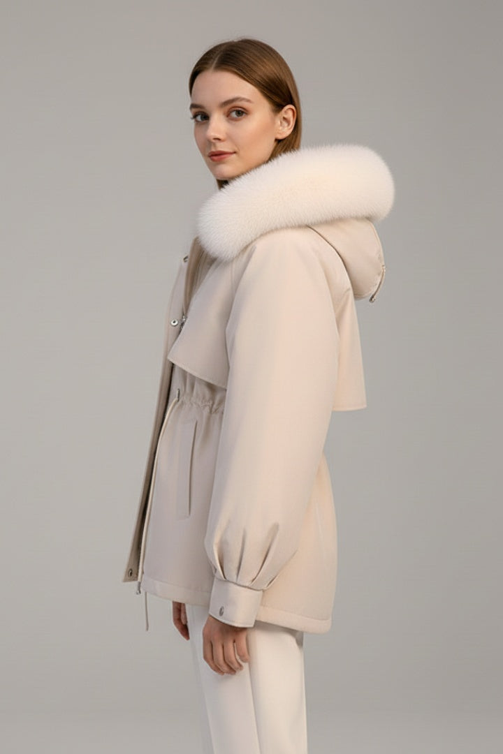 Women's short quilted hooded parka jacket for autumn and winter