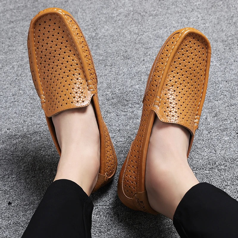 https://cdn.shopify.com/s/files/1/0998/9200/3147/files/mens-leather-loafers-damiano-blue-1-6-state_of_style-17.jpg?v=1766842364