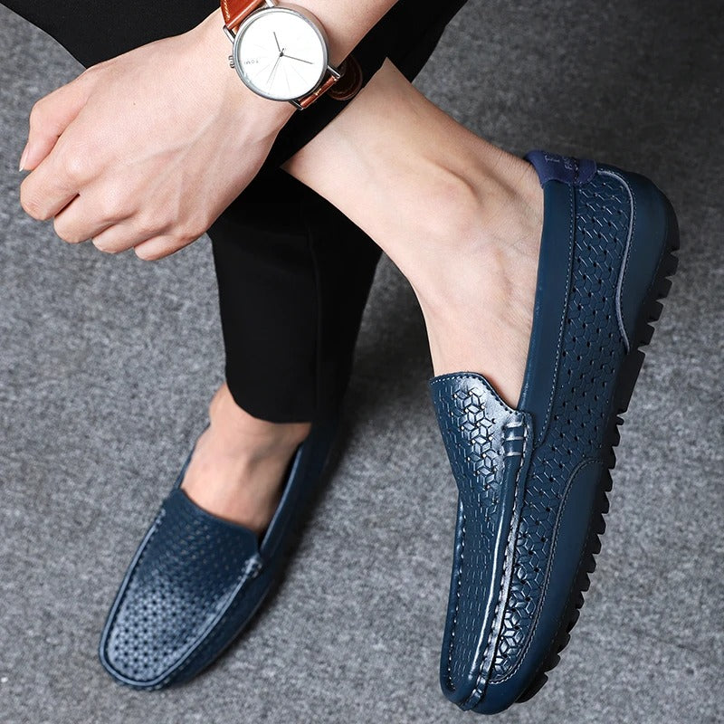 https://cdn.shopify.com/s/files/1/0998/9200/3147/files/mens-leather-loafers-damiano-blue-1-6-state_of_style-3.jpg?v=1766842361