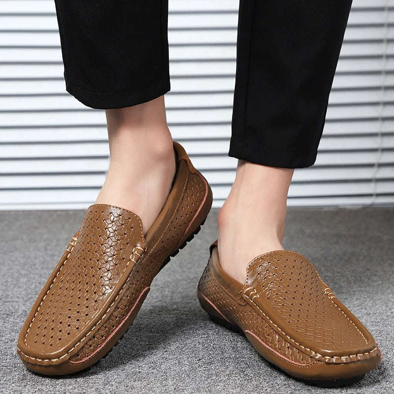 https://cdn.shopify.com/s/files/1/0998/9200/3147/files/mens-leather-loafers-damiano-blue-1-6-state_of_style-9.jpg?v=1766842364
