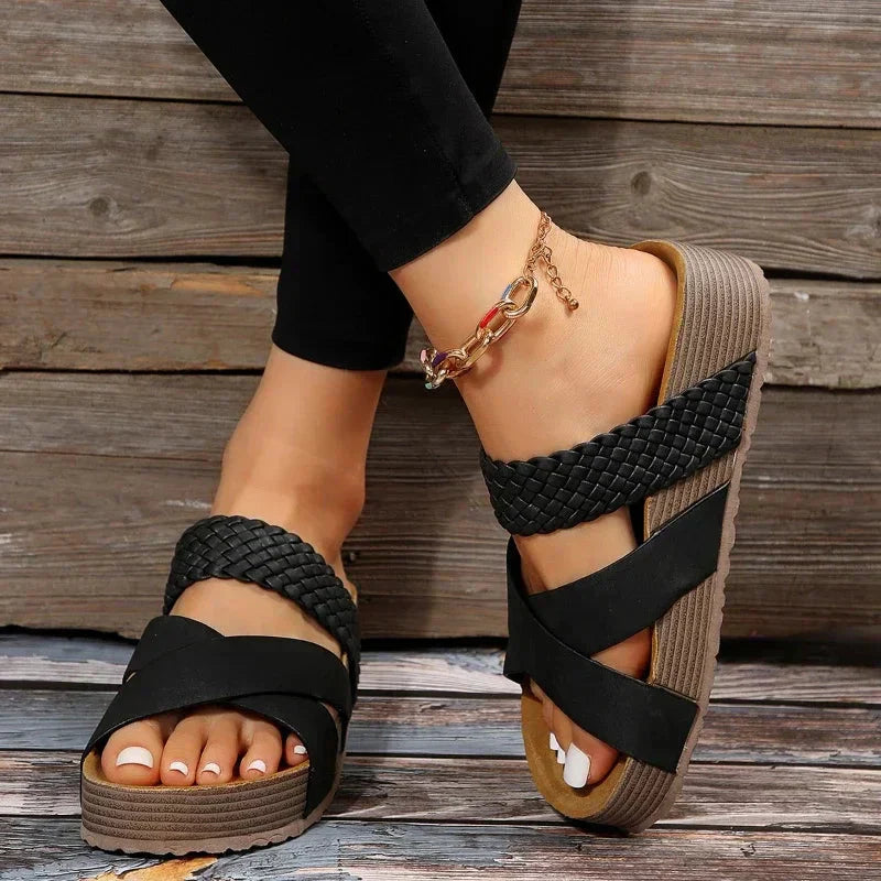 Elaiza - Comfortable Women's Sandals with Thick Sole for a Trendy Casual Look