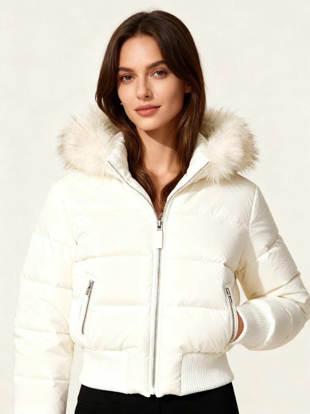 Doudoune courte pour femme à capuche bordée de fourrure, chaude pour l’hiver