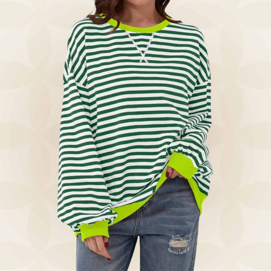 Women's oversized knit sweater for fall, with a loose, casual fit for everyday wear