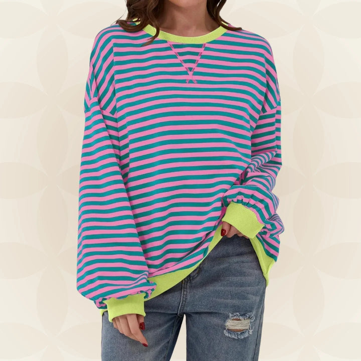 Women's oversized knit sweater for fall, with a loose, casual fit for everyday wear