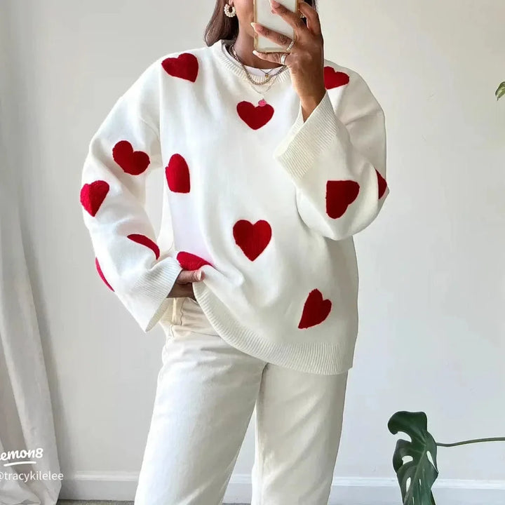 Women’s loose-fit wool-knit sweater with a heart pattern, casual style for autumn