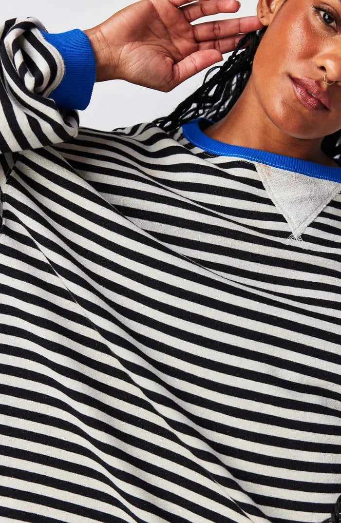 Women’s lightweight striped knit sweater, relaxed fit and casual style for autumn