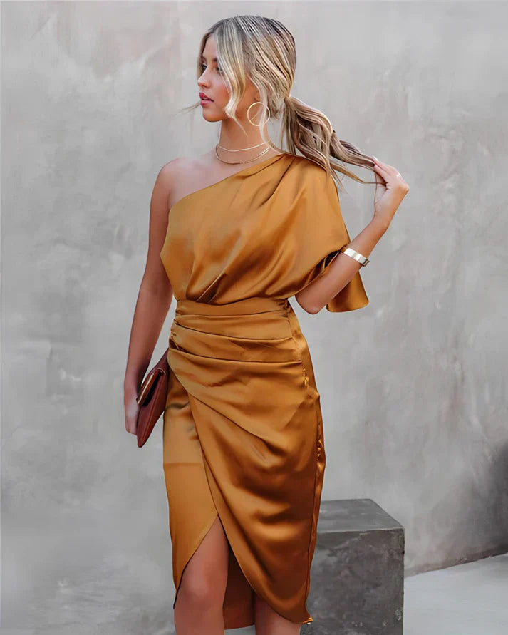 https://cdn.shopify.com/s/files/1/0998/9200/3147/files/silk-evening-dress-seraphina-blue-xs-state_of_style-15.webp?v=1766785278
