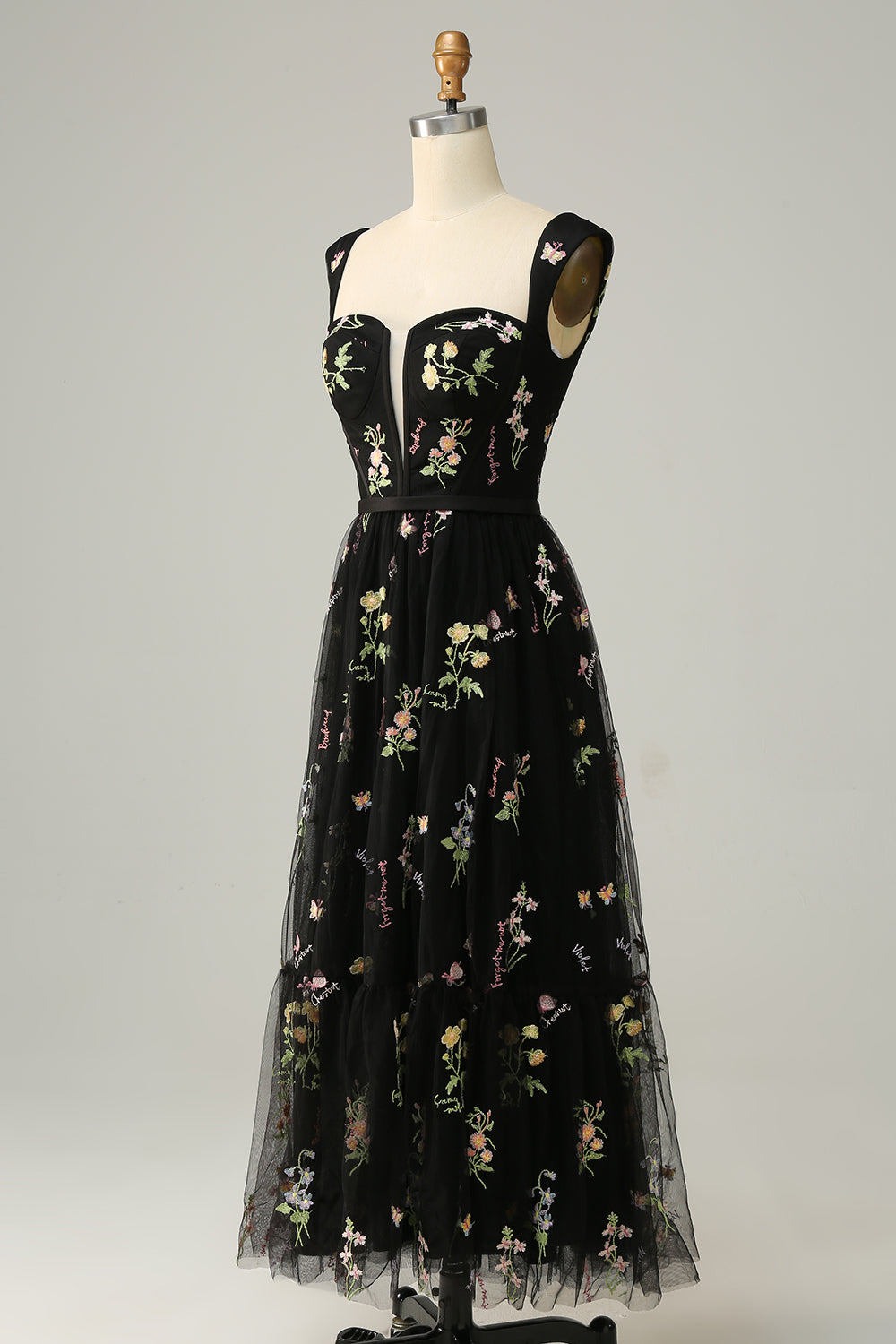 https://cdn.shopify.com/s/files/1/0998/9200/3147/files/stylish-long-a-line-ball-gown-with-embroidery-anna-green-s-state_of_style-12.jpg?v=1766785279