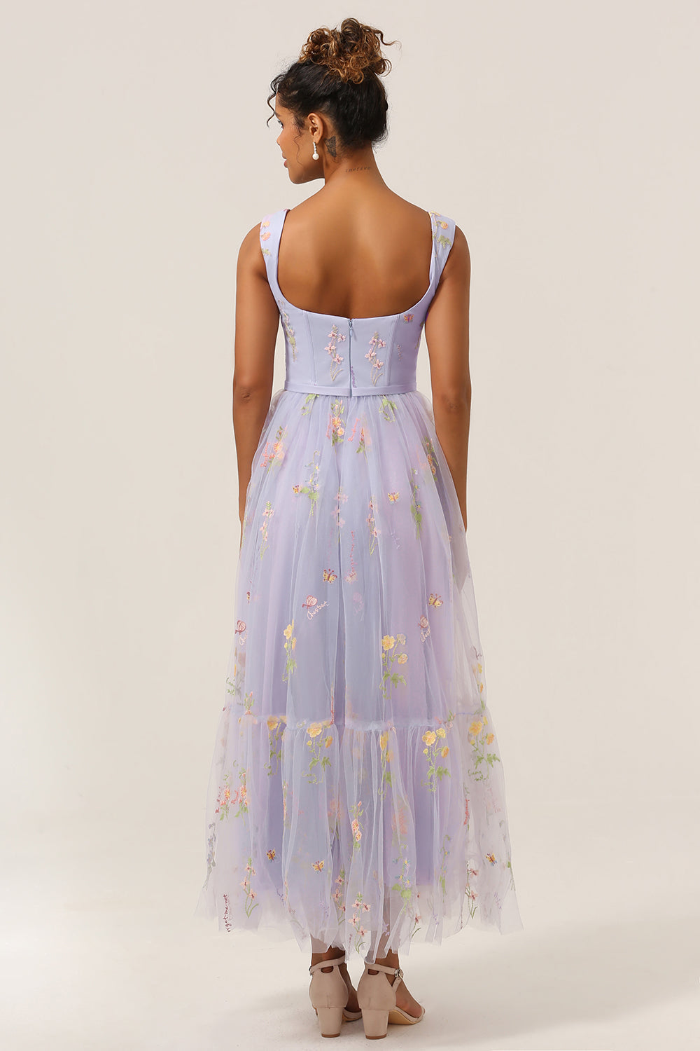 https://cdn.shopify.com/s/files/1/0998/9200/3147/files/stylish-long-a-line-ball-gown-with-embroidery-anna-green-s-state_of_style-14.jpg?v=1766785278