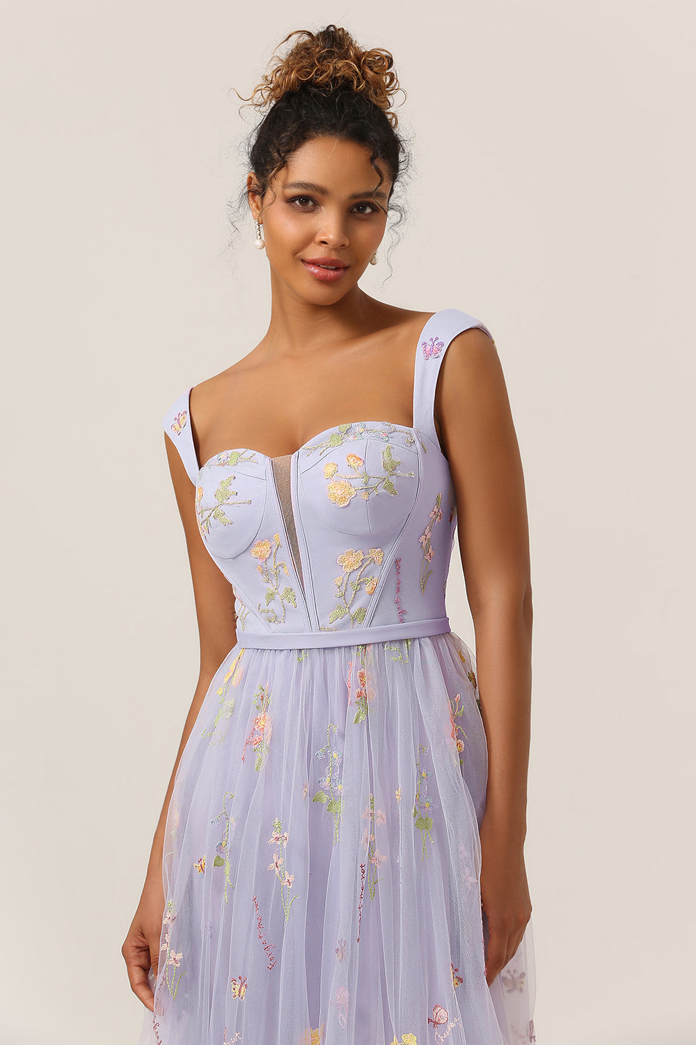 https://cdn.shopify.com/s/files/1/0998/9200/3147/files/stylish-long-a-line-ball-gown-with-embroidery-anna-green-s-state_of_style-15.jpg?v=1766785279