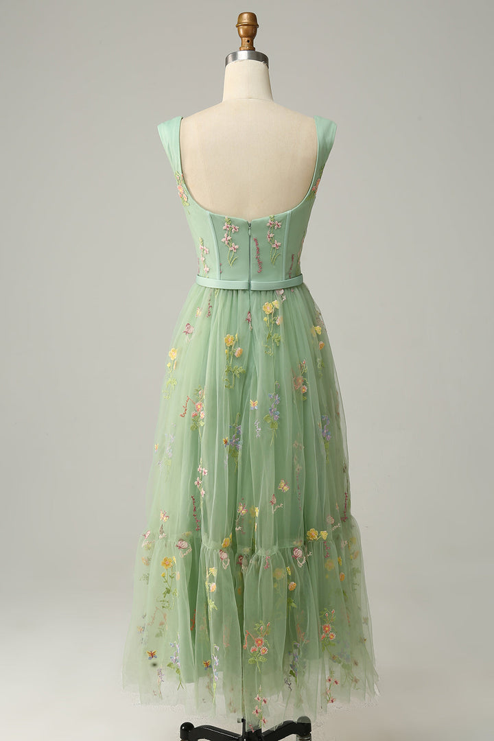 https://cdn.shopify.com/s/files/1/0998/9200/3147/files/stylish-long-a-line-ball-gown-with-embroidery-anna-green-s-state_of_style-2.jpg?v=1766785278