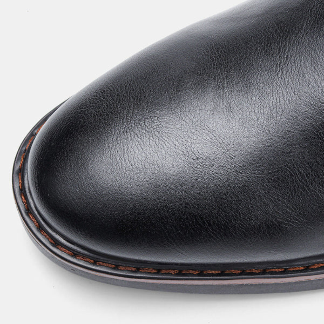 https://cdn.shopify.com/s/files/1/0998/9200/3147/files/timeless-chelsea-mens-boots-david-black-7-state_of_style-8.png?v=1766842497