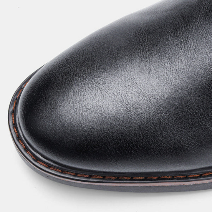 https://cdn.shopify.com/s/files/1/0998/9200/3147/files/timeless-chelsea-mens-boots-david-black-7-state_of_style-8.png?v=1766842497