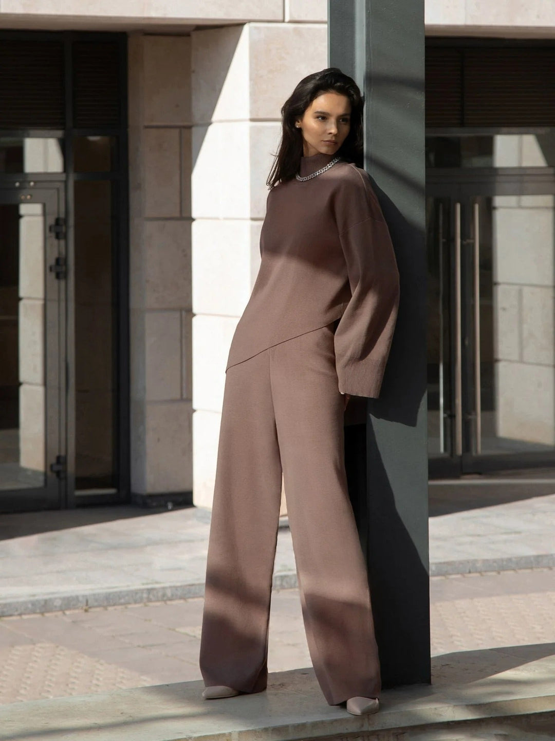Coton Doux - Ensemble élégant à 2 pièces avec col roulé asymétrique pour un look stylé.