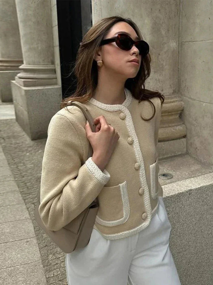 Veste courte femme en maille effet tweed, élégante et raffinée pour l’automne