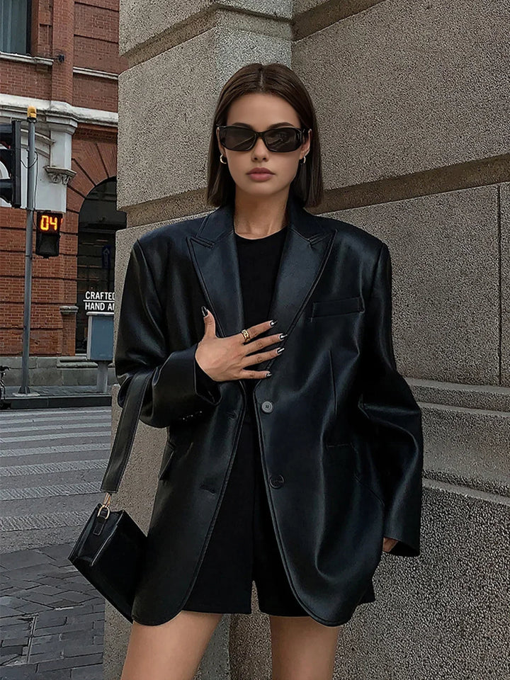 Blazer oversize pour femme en cuir synthétique avec col
