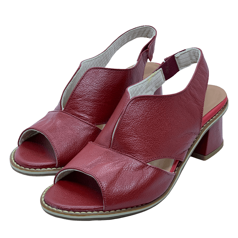 https://cdn.shopify.com/s/files/1/0998/9200/3147/files/womens-leather-sandals-with-heel-comfort-footbed-selina-beige-2_5-state_of_style-11.png?v=1766840311