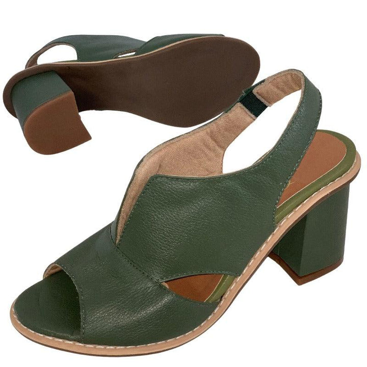 https://cdn.shopify.com/s/files/1/0998/9200/3147/files/womens-leather-sandals-with-heel-comfort-footbed-selina-beige-2_5-state_of_style-8.jpg?v=1766840310